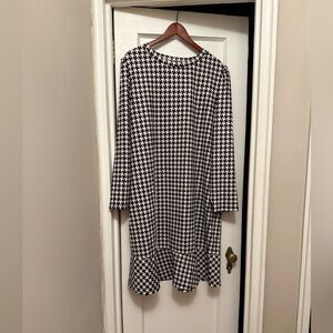 Elegant Black and White Houndstooth Dress